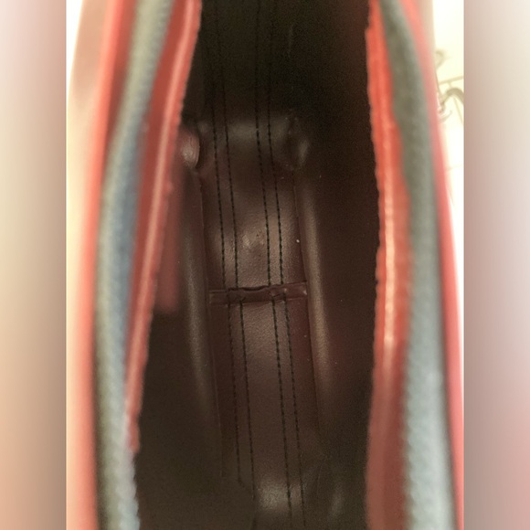 Travel toiletry case unisex NWOT - Picture 2 of 3